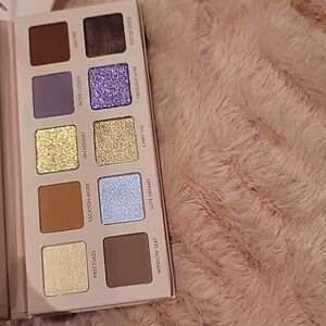 Pretty Wander Suite Escape Eyeshadow Pallet